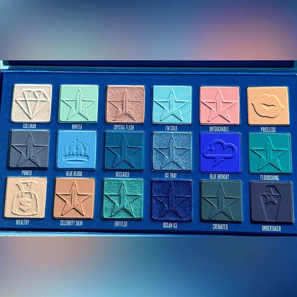 💙 NIB New Jeffree Star BLUE BLOOD Eyeshadow Casket Makeup Palette